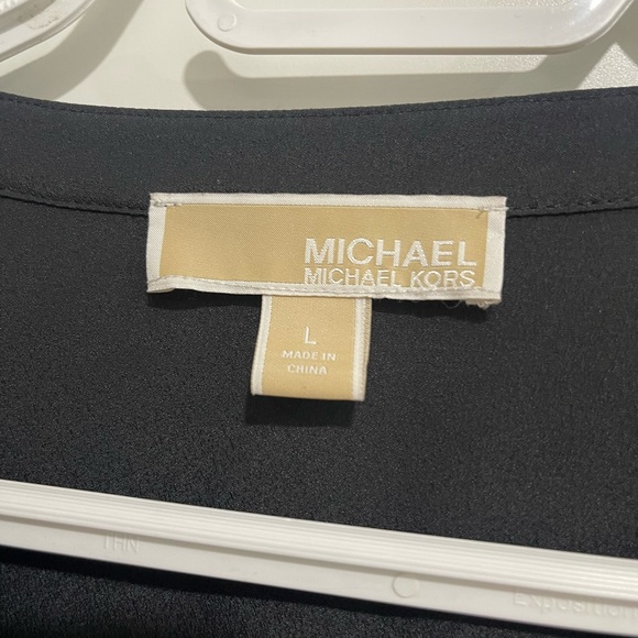 Michael Kors black top never worn size L - Picture 2 of 3